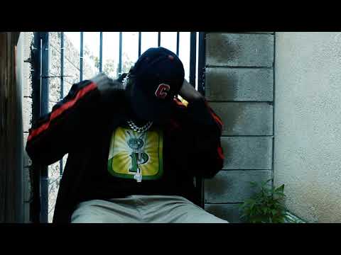 LiL RacheTT BACC ON MY SHIT(OFFiCiALViDEO) DiR. KAYATICSTYLES http://store.cdbaby.com/cd/lilrachett4