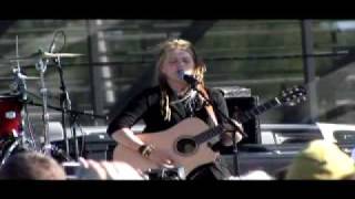 Crystal Bowersox singing her original song &quot;Speak Now&quot;