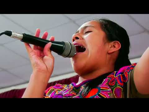 SOLISTA LEA CRISTINA  CADENAS  COROS SANTA  MARIA CHIQUIMULA