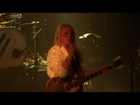 Hyphen Hyphen - Stand Back (Live) @ Trianon (28.06.2016) HD