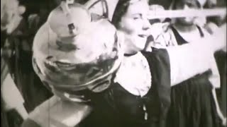 preview picture of video 'La fête des baigneurs de Carteret en 1956'