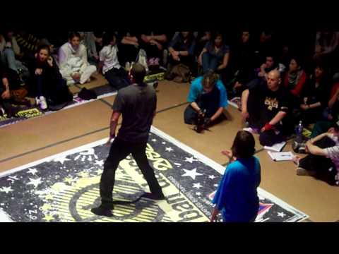 28_urban dance 2vs2 2010.avi