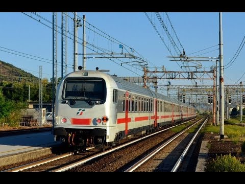 I tranquilli treni passeggeri estivi di Prato Centrale