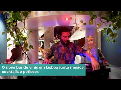 Estático: cocktails e petiscos