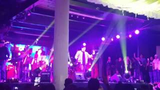 Rey Ruiz Aqui Estoy YO en centro convenciones Tlaltelolco