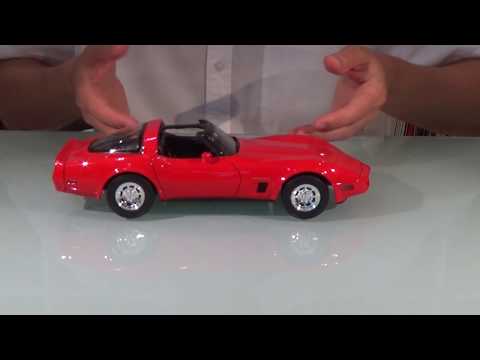 1:18 Scale model 1982  Chevy Corvette C3 by Welly