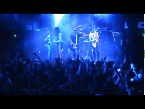 STUKA & Los Fusers - Nada ni Nadie Nos Puede Doblegar en Vivo en UNICLUB