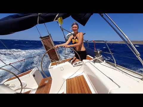 The Cyclades perfect sailing summer wind... the Meltemi | www.windfinders.net