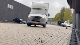 Mercedes-Benz Sprinter cargo van | Image 4 - Autoline