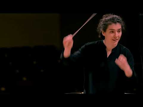 Marzena Diakun - Tchaikovsky Fifth - 2 mov.