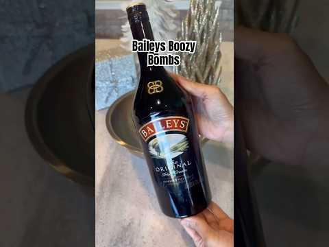 Baileys Boozy Bomb recipe: 2 cups chocolate chips, 1 cup heavy cream, 1/2 cup Baileys ☕️