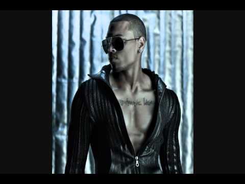 Chris Brown - Look At Me Now Feat. Trey Songz, Busta Rhymes, Twista, and Lil Wayne [New 2011]