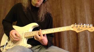 Video thumbnail for Squier Strat California Series by PLAY YOUR GUITAR