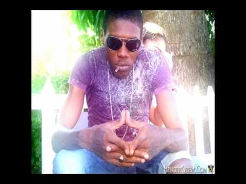 Vybz Kartel ft Popcaan & Gaza Slim - Clarks [ Mar 2010 ]
