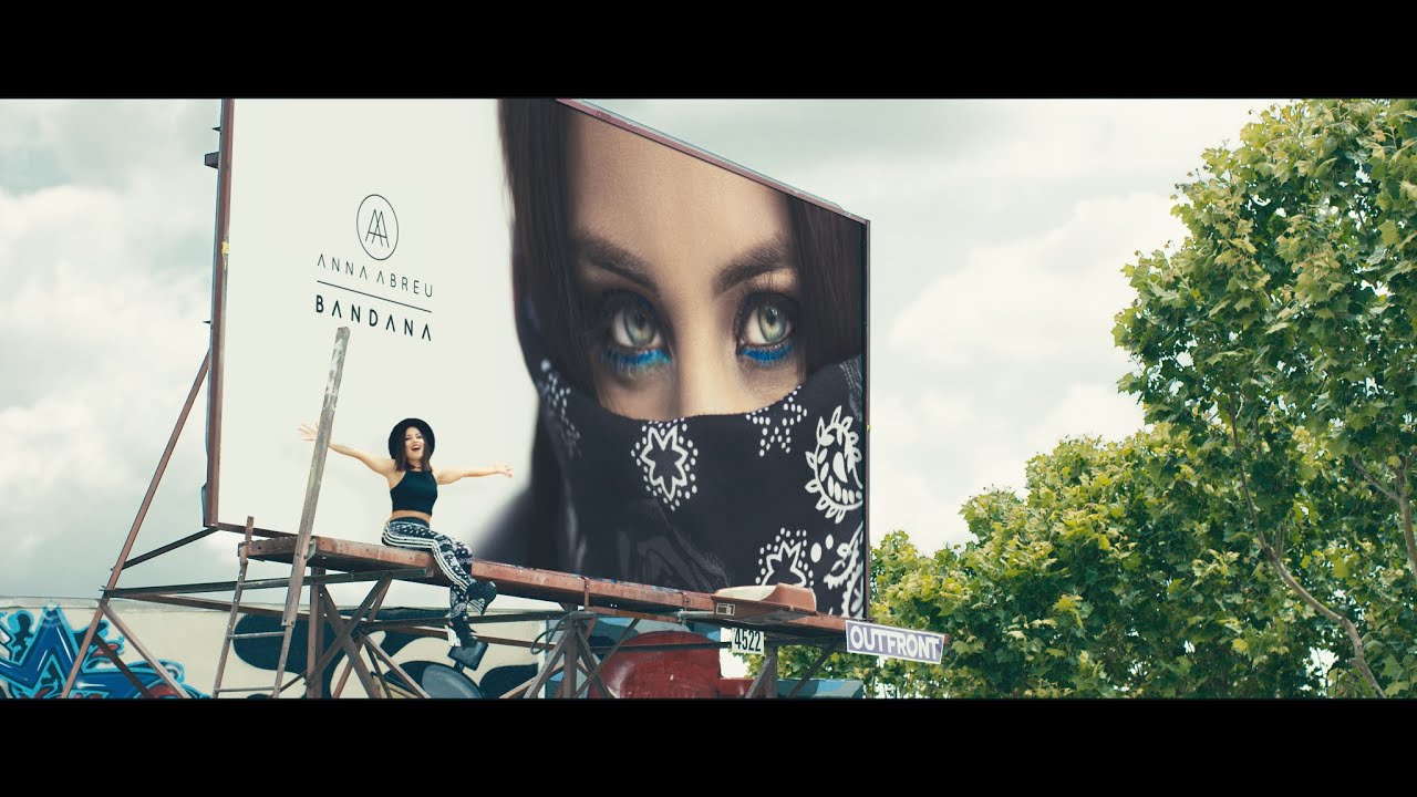 Anna Abreu — Bandana