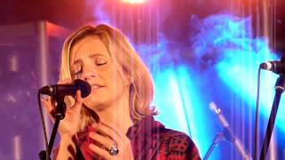 CARA DILLON - SHOTGUN DOWN THE AVALANCHE - Victoria Market car park in Derry/Londonderry. 31.10.15