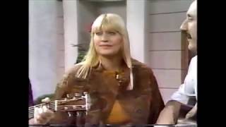 Peter, Paul and Mary &quot;This Land is Your Land&quot; on Regis and Kathie Lee