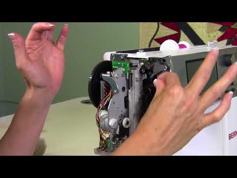 Bernina 560 15 Removing Threads From the Take Up Lever