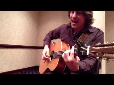 Jimmy Wayne singing Sara Smile