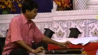 preview picture of video 'Bhikhudan Gadhvi Dayro @ Godpar, Kutch. May 2008. Video 6 by NaraN નારણ હાલાઈ'
