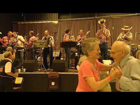 Red Ravens & Czechaholics - If I Were a Bird Polka