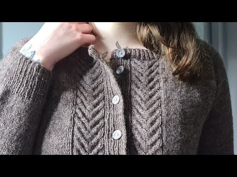 Yarnflakes Podcast 114 - Leaves, cables and spinning yarn