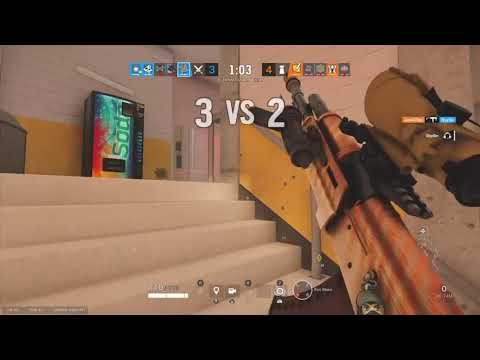 Nomad clutch-Consulate