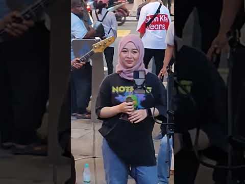 🔥Wow Mantull Lahh Suara DJ RADIO SABAH Nih..IKA MANDA❗#shorts #djradioerasabah #bukitbintang