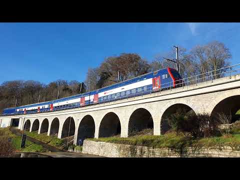 Ein SBB Re 450 als S9 nach Schaffhausen in Neuhausen am Rheinfall am 31.12.2022
