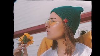 Pan Con Miel Lyrics English Translation