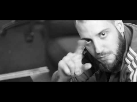 ETAPAS DE UN ENFERMO - Asier Bionic (Prod. Inspecta Morze) [VIDEOCLIP] 1080p
