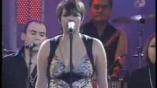 Yuridia   En Su Lugar Premios OYE HQ