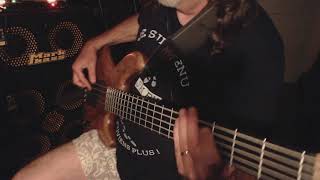 One of those lives.... Brad Paisley....Bass cover