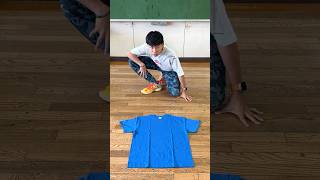 手を使わずに服を畳め！！！