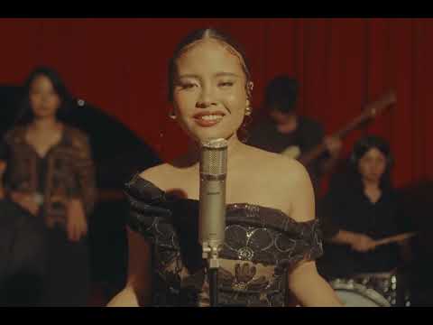 Shanne Dandan - Iyakin (Live Performance)