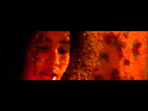 Aiyana, Regina en Jew