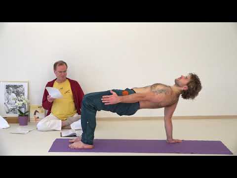 Eka Hasta Ardha Purvottanasana - Asana Lexikon 421