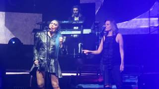 L. Bertè feat. I. Grandi COSA TI ASPETTI DA ME live 11.5.19 Teatro Duse (Bo)