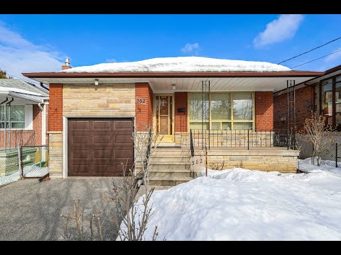 382 Maple Leaf Drive, North York Home for Sale - Real Estate Properties for Sale