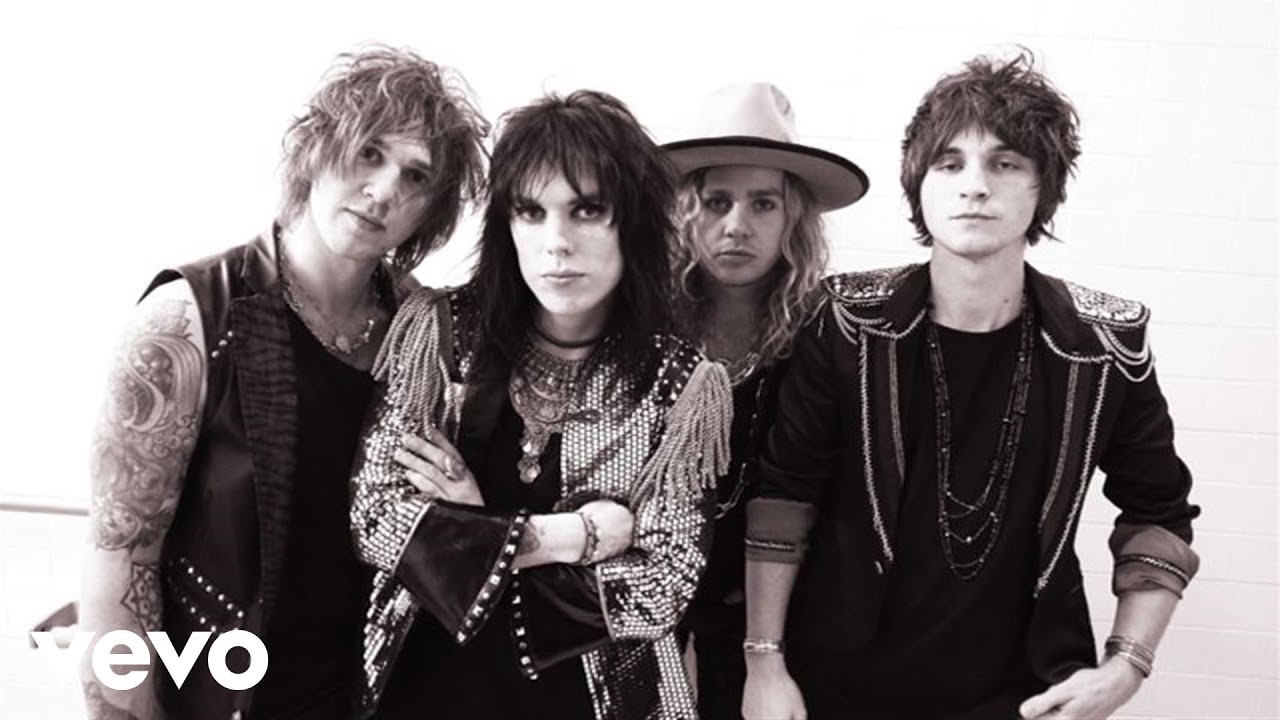 The Struts - Kiss This (Official Music Video) - YouTube
