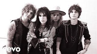 The Struts - Kiss This (Official Music Video)
