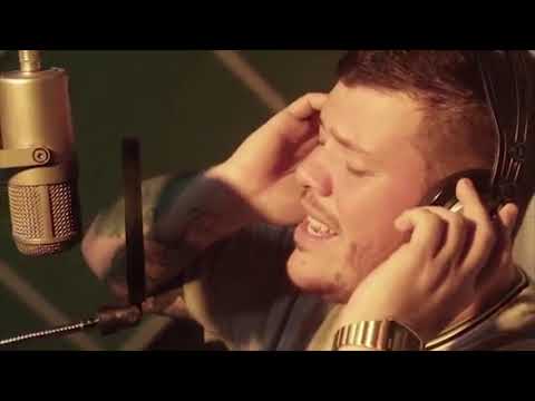 Trecho do clipe "O Amor Chegou - Pinha Presidente, Ferrugem e Dilsinho