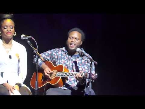 Jontavious Willis - The World is in a Tangle