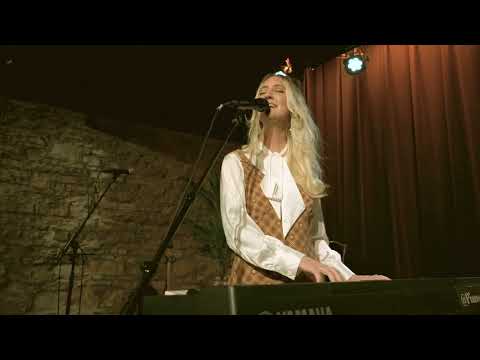 Brand New Key- Tabitha Meeks (Live at the Roxy in Lockport, IL)