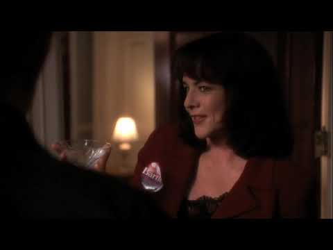 Jed and Abbey Bartlet: "Who is your Commander in Chief?" // The West Wing S4E8