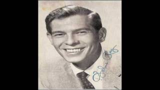 PAUL STAINES sings THE LITTLE WHITE CLOUD THAT CRIED tribute to Johnnie Ray