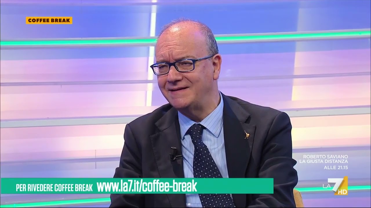 Cellulari a scuola, il Ministro Giuseppe Valditara: "Quando dialogo con gli studenti mi dicono ...