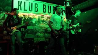 31Ø8 performing Neon Crush @ Klub Buben, Prague 20/11/14