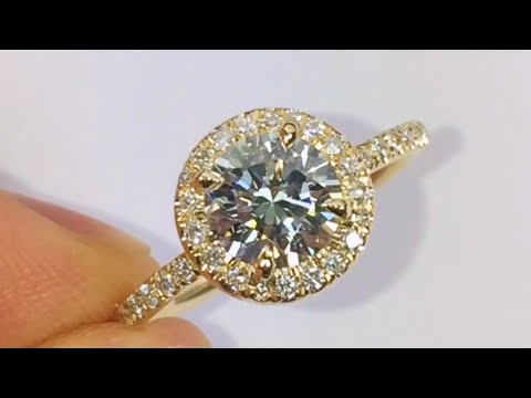 1.20 ct Round Diamond Halo Engagement Ring in Yellow Gold