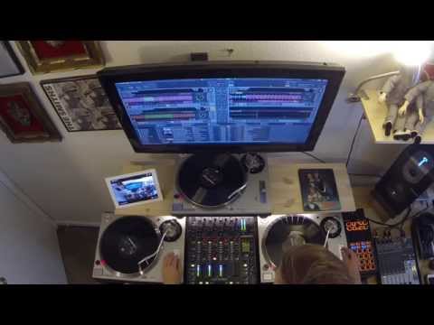 Richard Morrissey - Dentroit Techno Session #2 - Using Allen & Heath Xone DB4 | Technics 1200 Techno